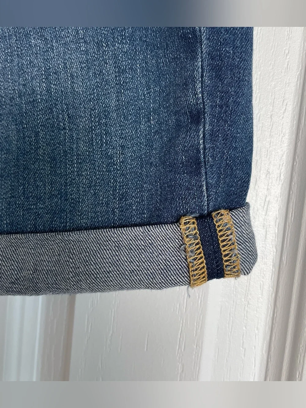 Gap 5” Mid Rise Denim Shorts Women’s 25 | 0 Blue Cuffed Stretch Casual Preppy